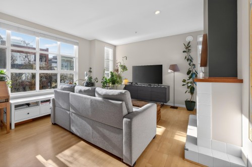 653 7Th Avenue W, Vancouver, BC 