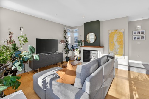 653 7Th Avenue W, Vancouver, BC 