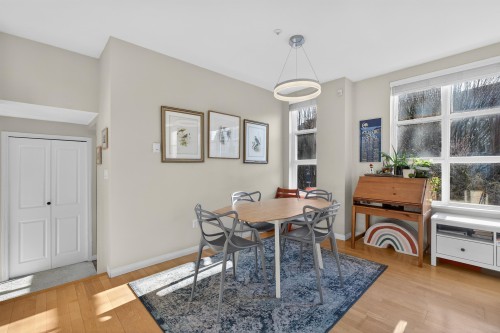 653 7Th Avenue W, Vancouver, BC 