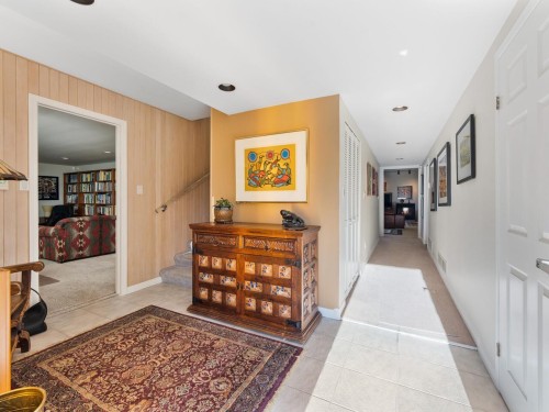 1588 Merlynn Crescent, North Vancouver, BC 