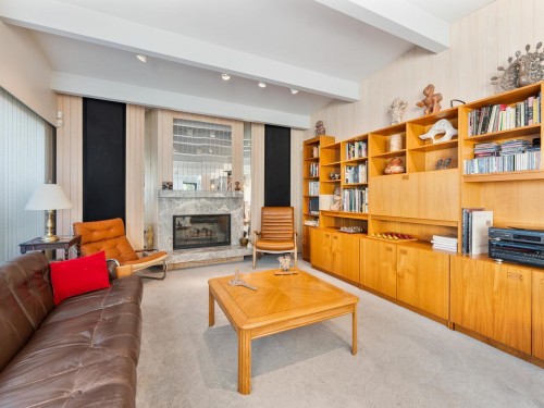 1588 Merlynn Crescent, North Vancouver, BC 