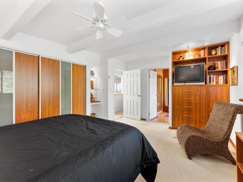 1588 Merlynn Crescent, North Vancouver, BC 