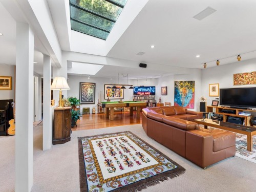 1588 Merlynn Crescent, North Vancouver, BC 