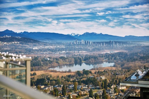 3202-4711 Hazel Street  Burnaby, BC V5H 0J9