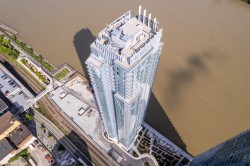 2104-660 Quayside Drive  New Westminster, BC V3M 0P1