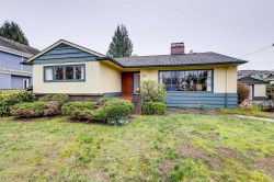 936 37th Avenue W Vancouver, BC V5Z 2L5