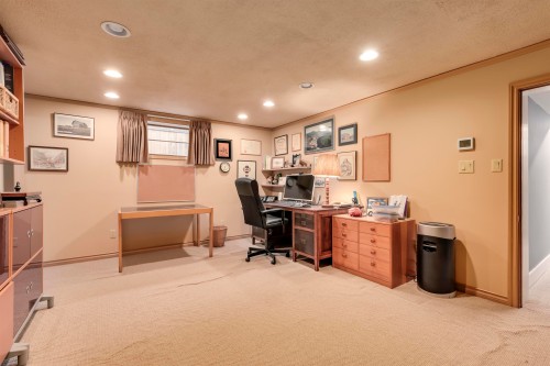 936 37Th Avenue W, Vancouver, BC 