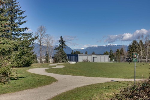 936 37Th Avenue W, Vancouver, BC 