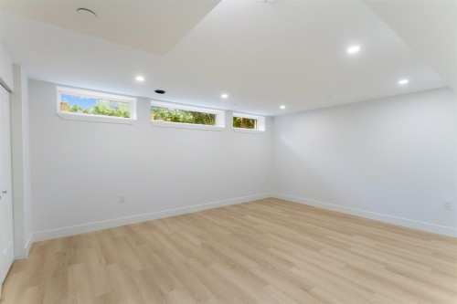 4085 Marine Drive Sw, Vancouver, BC 