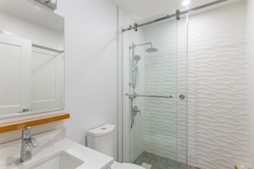 4085 Marine Drive Sw, Vancouver, BC 