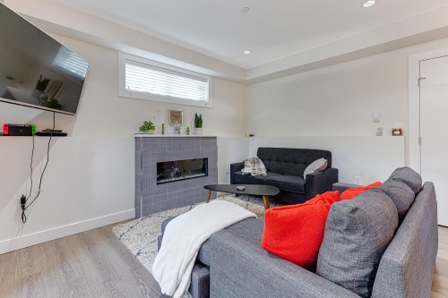 2488 34Th Avenue E, Vancouver, BC 