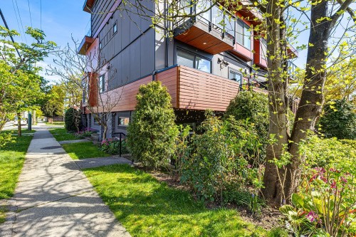 2488 34Th Avenue E, Vancouver, BC 