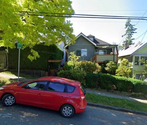 1490 15Th Avenue E, Vancouver, BC 