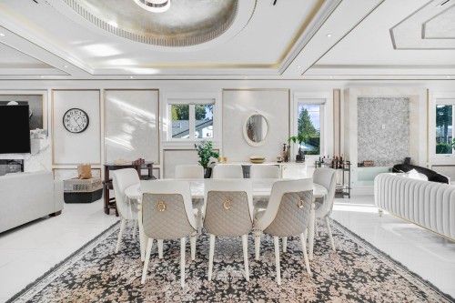 512 23Rd Street W, North Vancouver, BC 