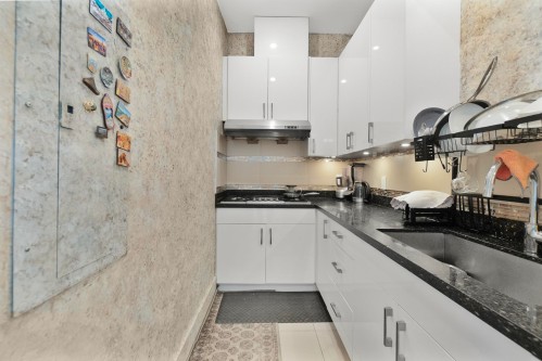 512 23Rd Street W, North Vancouver, BC 