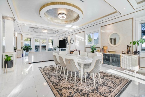 512 23Rd Street W, North Vancouver, BC 