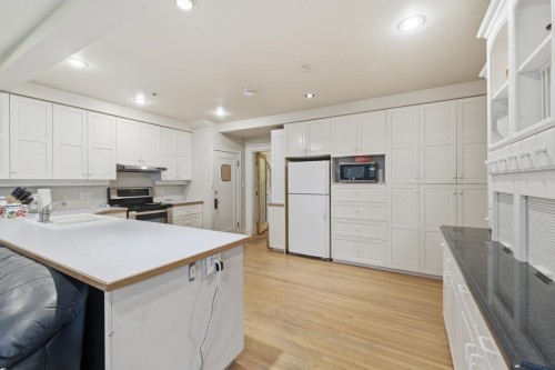 3775 35Th Avenue W, Vancouver, BC 