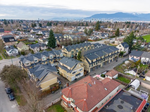 1407 28Th Avenue E, Vancouver, BC 