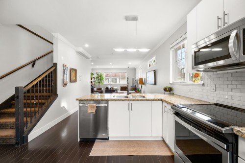 1407 28Th Avenue E, Vancouver, BC 