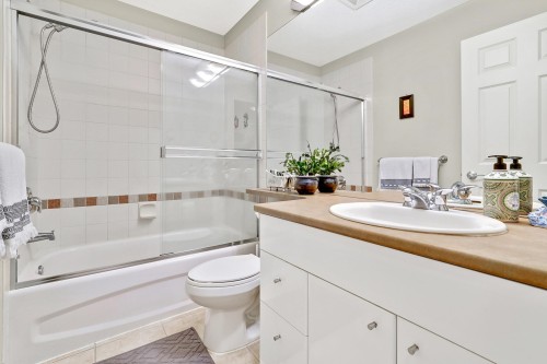 3264 Clermont Mews, Vancouver, BC 