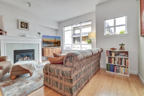 3264 Clermont Mews, Vancouver, BC 