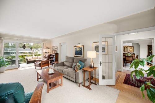 5869 Dunbar Street, Vancouver, BC 