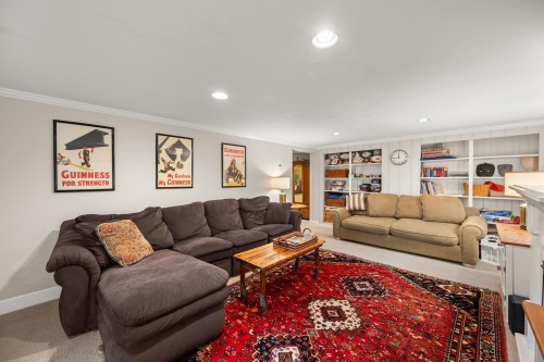 5869 Dunbar Street, Vancouver, BC 