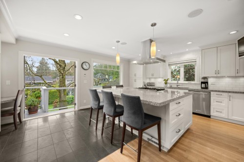 5869 Dunbar Street, Vancouver, BC 