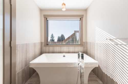 6391 Oracle Road, Sechelt, BC 