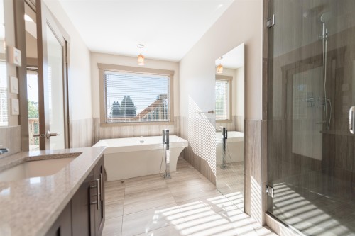 6391 Oracle Road, Sechelt, BC 