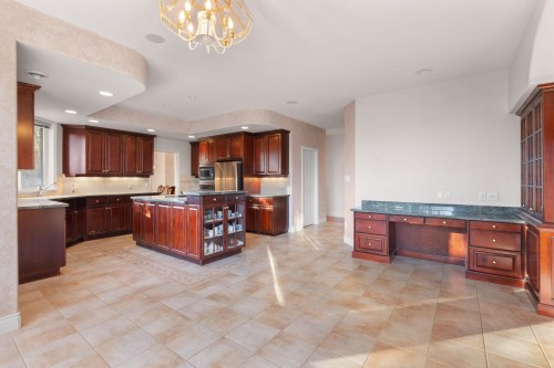 1501 Parkway Boulevard, Coquitlam, BC 