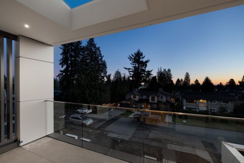 838 14Th Street E, North Vancouver, BC 