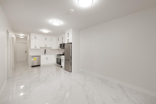 838 14Th Street E, North Vancouver, BC 