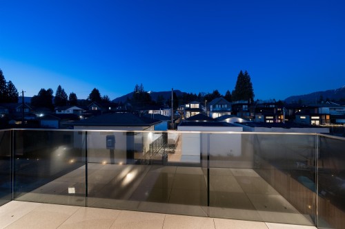 838 14Th Street E, North Vancouver, BC 