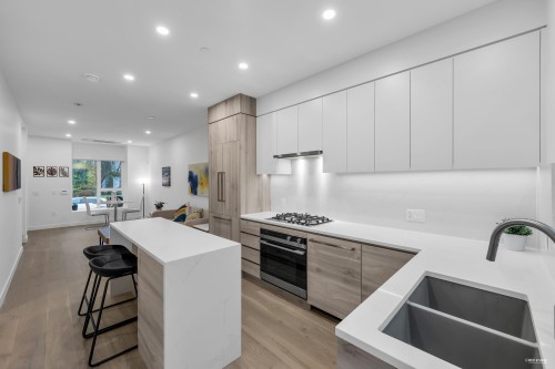 659 30Th Avenue W, Vancouver, BC 