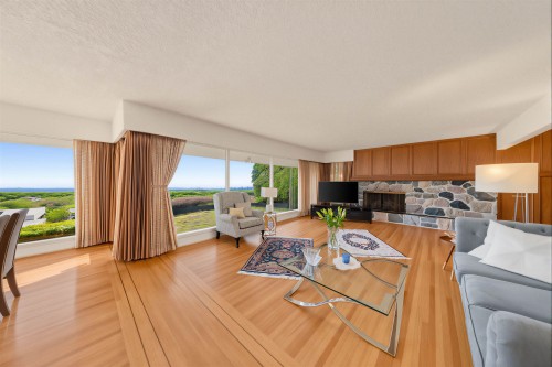 875 Eyremount Drive, West Vancouver, BC 