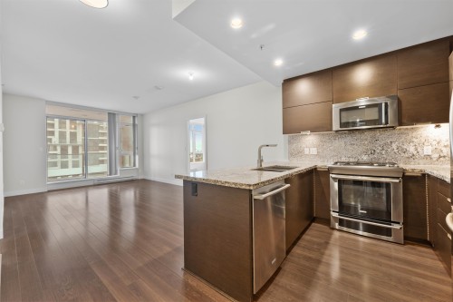 1506-2077 Rosser Avenue  Burnaby, BC V5C 0G6