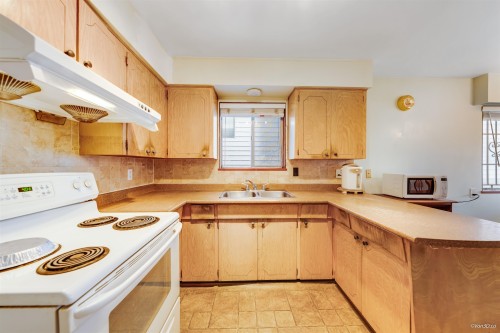 851 50Th Avenue E, Vancouver, BC 