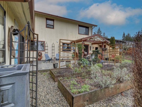 6183 Bligh Road, Sechelt, BC 