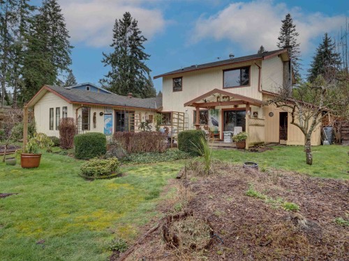 6183 Bligh Road, Sechelt, BC 