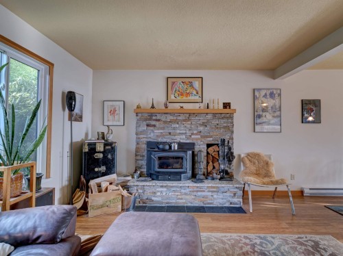 6183 Bligh Road, Sechelt, BC 