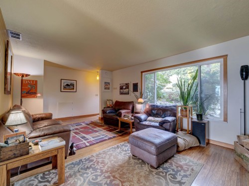 6183 Bligh Road, Sechelt, BC 