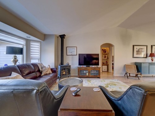 5643 Curtis Place, Sechelt, BC 