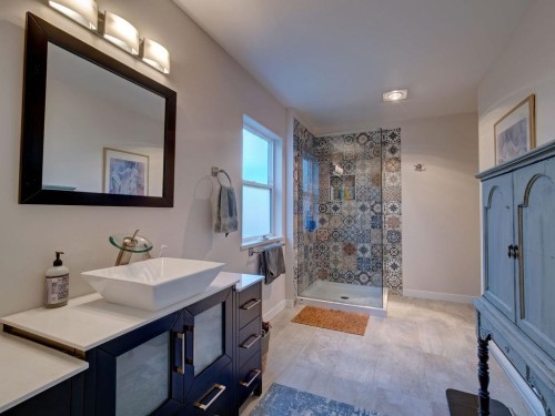 5643 Curtis Place, Sechelt, BC 