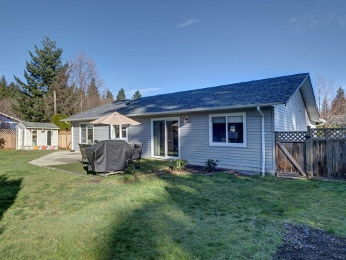 5643 Curtis Place, Sechelt, BC 