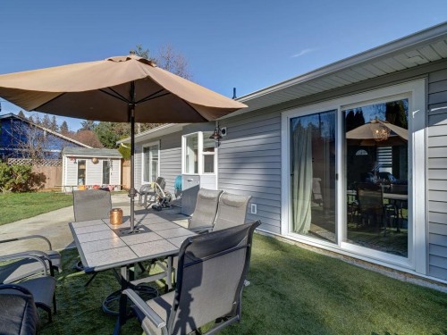 5643 Curtis Place, Sechelt, BC 