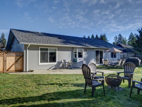 5643 Curtis Place, Sechelt, BC 