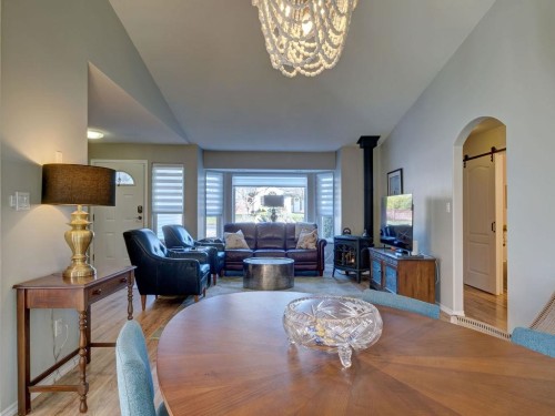 5643 Curtis Place, Sechelt, BC 