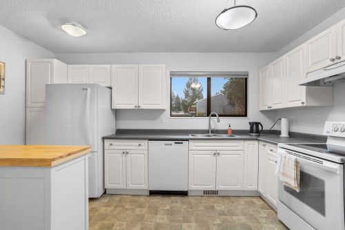 890 Pinebrook Place, Coquitlam, BC 