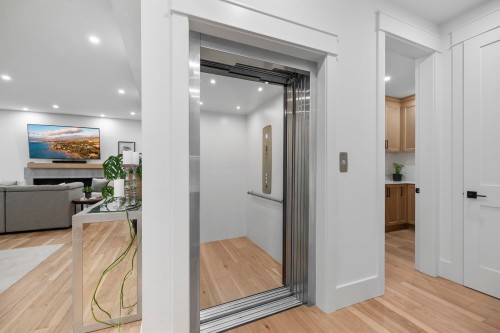 1007 Ioco Road, Port Moody, BC 